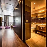 Charm - Formerly Boutique فندق