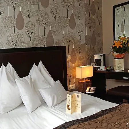 Charm - Formerly Boutique Budapeste