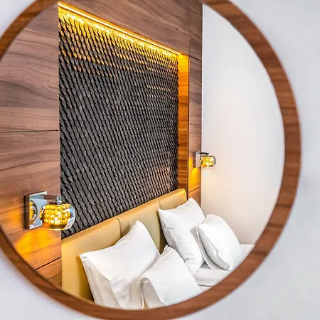 Charm - Formerly Boutique Hotel