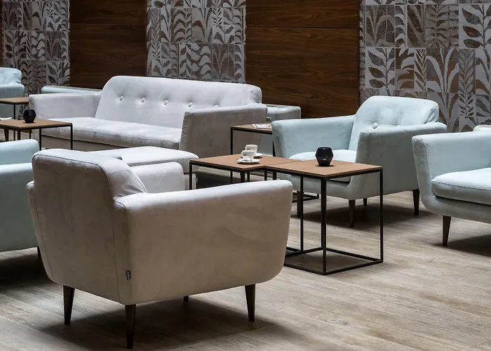 Отель Charm - Formerly Boutique