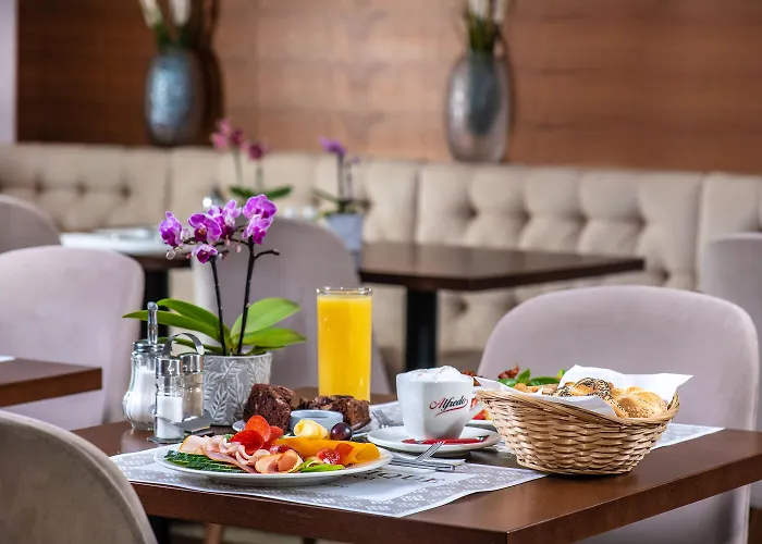 Charm - Formerly Boutique