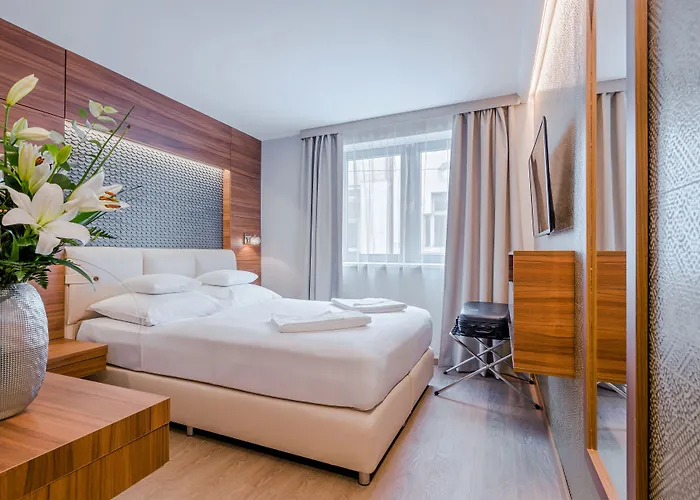 Charm - Formerly Boutique